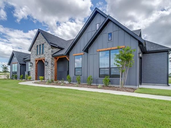 10121 Baldy Mountain Drive, Waxahachie, TX 75167