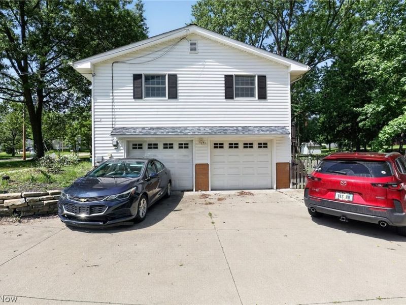 825 Damon Drive, Medina, OH 44256 Photo 2