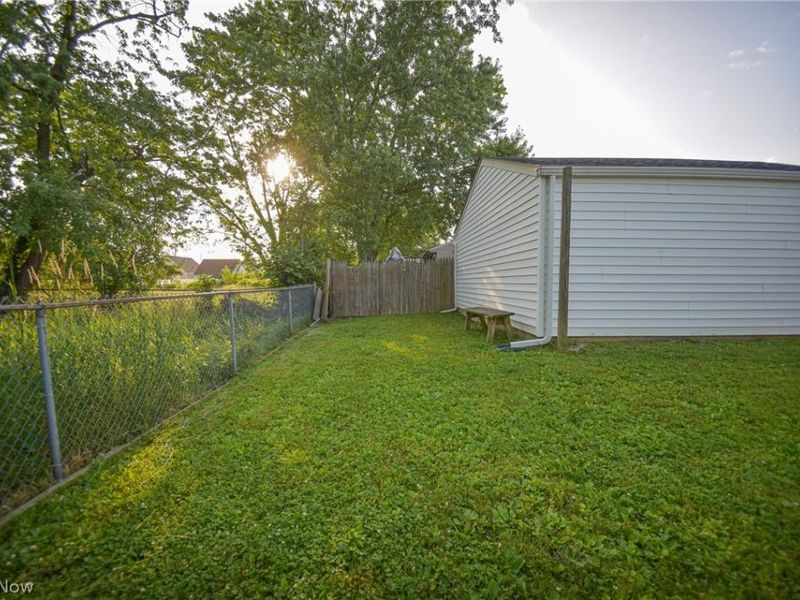 18400 Rockland Avenue, Cleveland, OH 44135 Photo 40