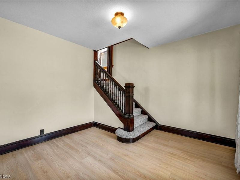 4301 Gamma Avenue, Newburgh Heights, OH 44105 Photo 18