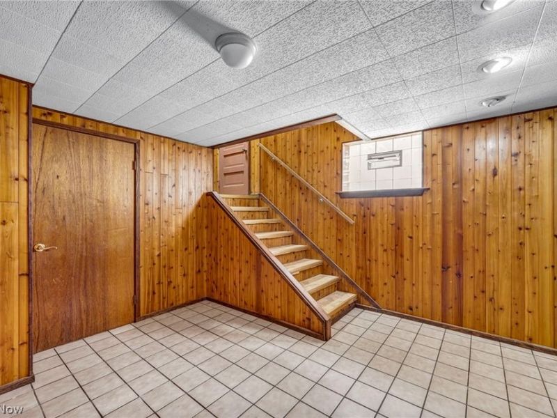 4301 Gamma Avenue, Newburgh Heights, OH 44105 Photo 32