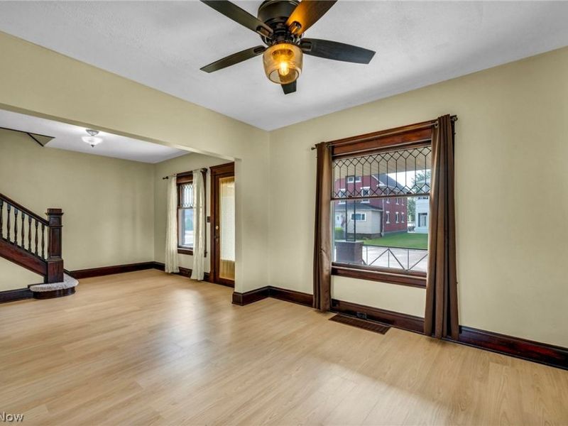 4301 Gamma Avenue, Newburgh Heights, OH 44105 Photo 5