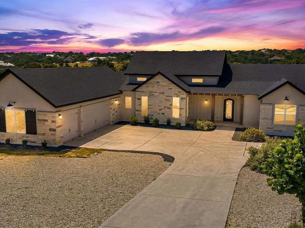 1326 Via Principale DR, New Braunfels, TX 78132