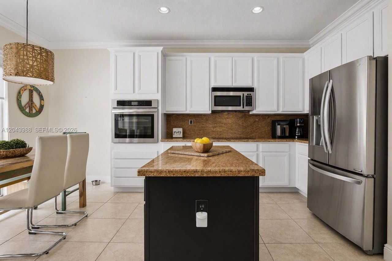 3904 W Gardenia Ave, Weston, FL 33332 Photo