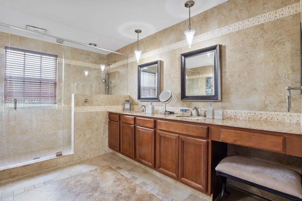 3904 W Gardenia Ave, Weston, FL 33332 Photo