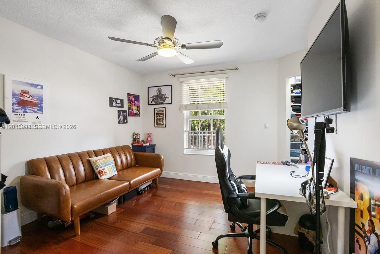 3904 W Gardenia Ave, Weston, FL 33332 Photo