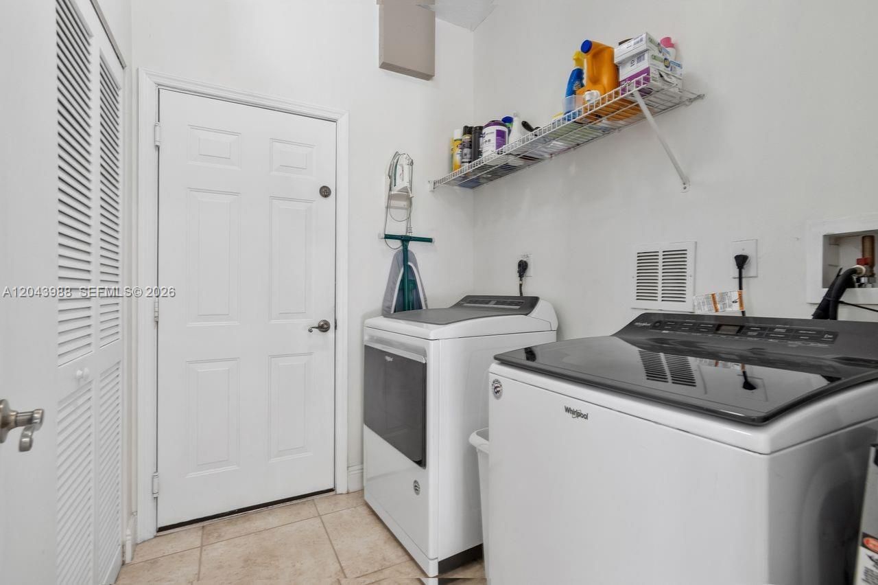 3904 W Gardenia Ave, Weston, FL 33332 Photo
