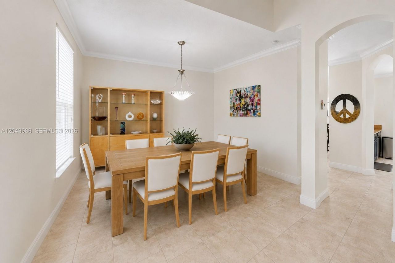 3904 W Gardenia Ave, Weston, FL 33332 Photo