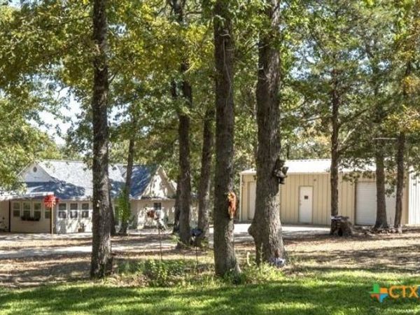 220 Clydesdale Drive , Dale, TX 78616
