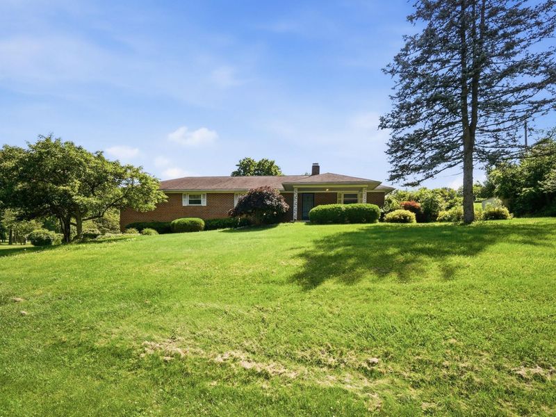 1858 Devon Drive, Springfield, OH 45503 Photo 5