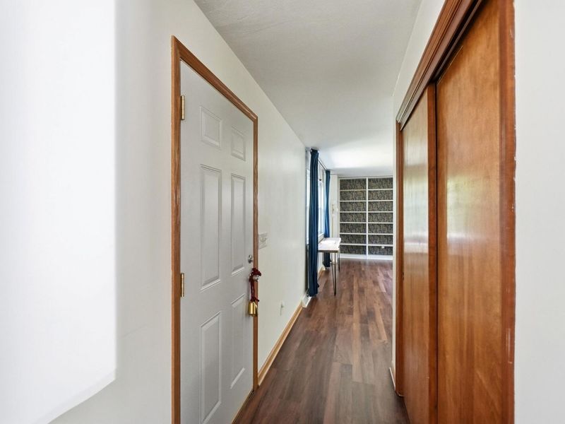 1858 Devon Drive, Springfield, OH 45503 Photo 7