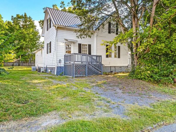 430 Ohio Ave , Etowah, TN 37331
