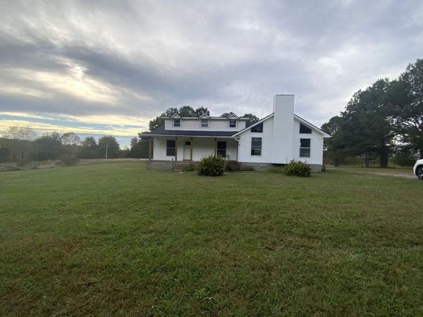 11065 New cutoff rd , Bon Aqua, TN 37025