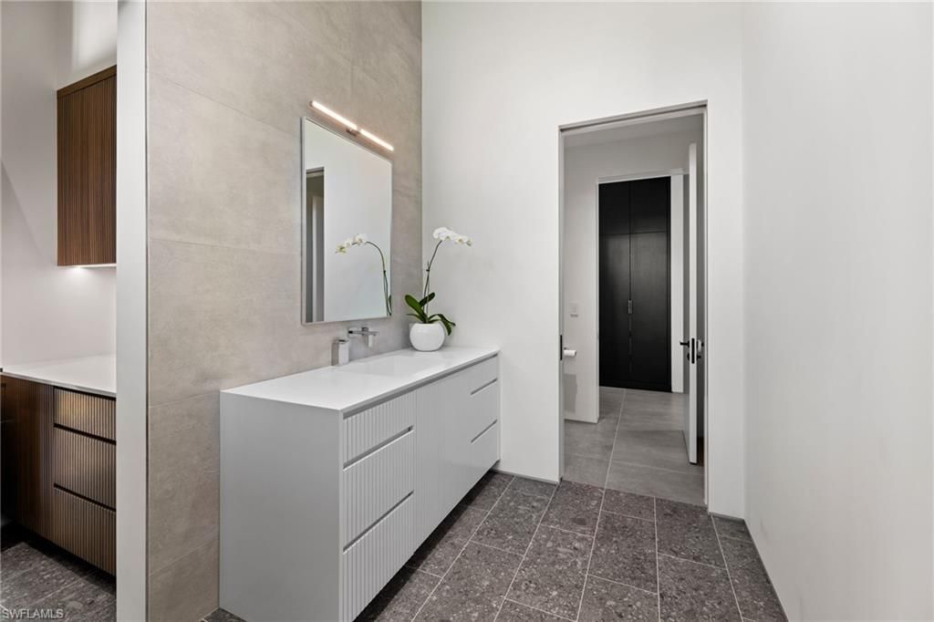 107 Myrtle Rd , Naples, FL 34108 Photo