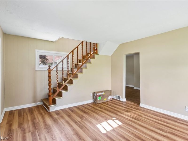 174 Yonker Street, Barberton, OH 44203 Photo 9