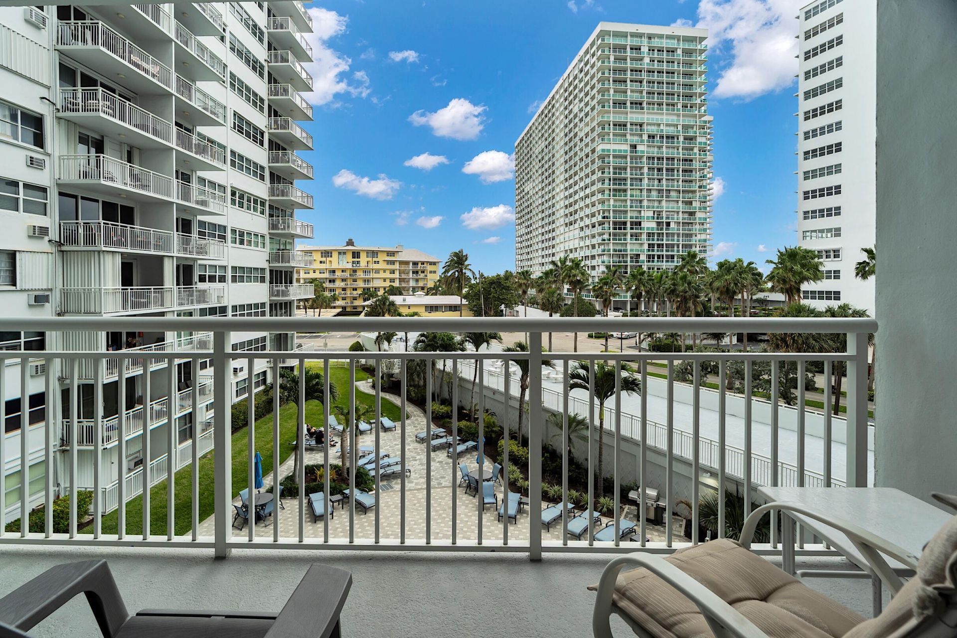 1920 S Ocean Drive, Unit 408, Fort Lauderdale, FL 33316 Photo