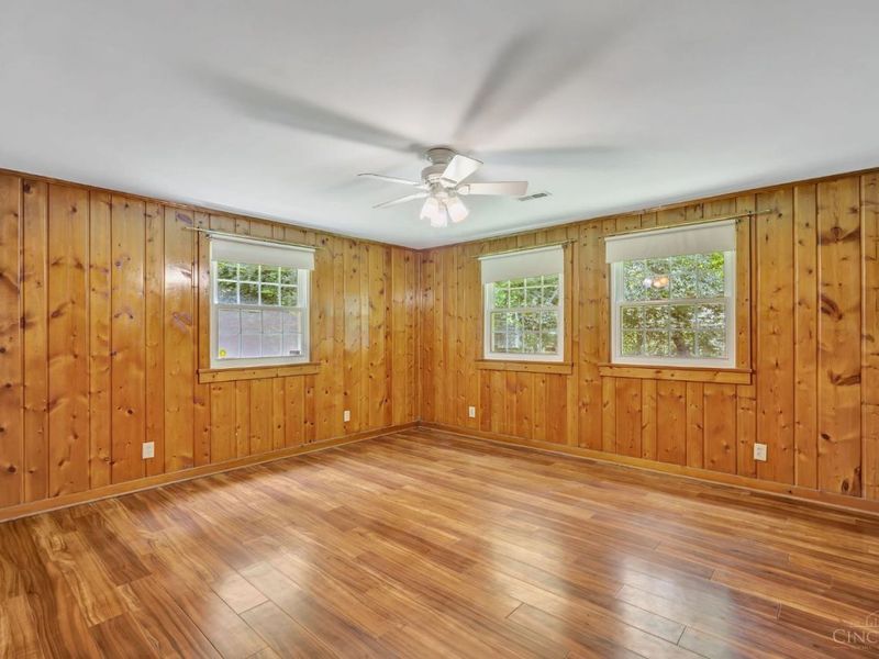 887 Oxford Middletown Road, Milford Township, OH 45013 Photo 18