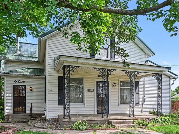 219 W Dewey Street, Bremen, IN 46506