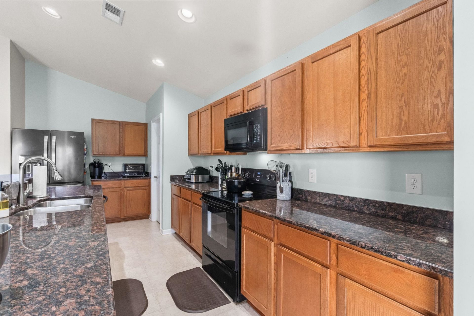 929 Bonita Loop  Photo 16