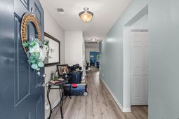 929 Bonita Loop  photo 4