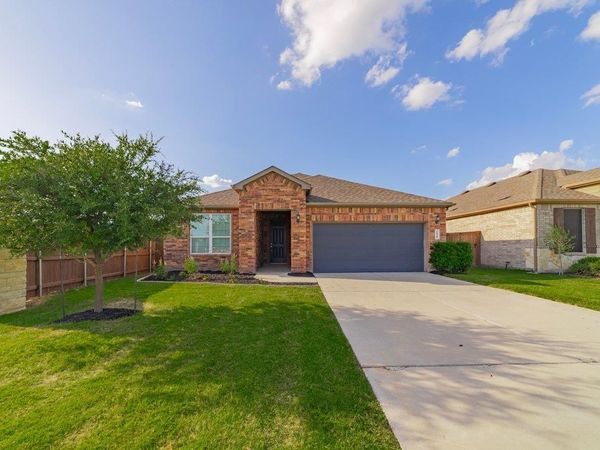 134 Thistle TRL, Marble Falls, TX 78654
