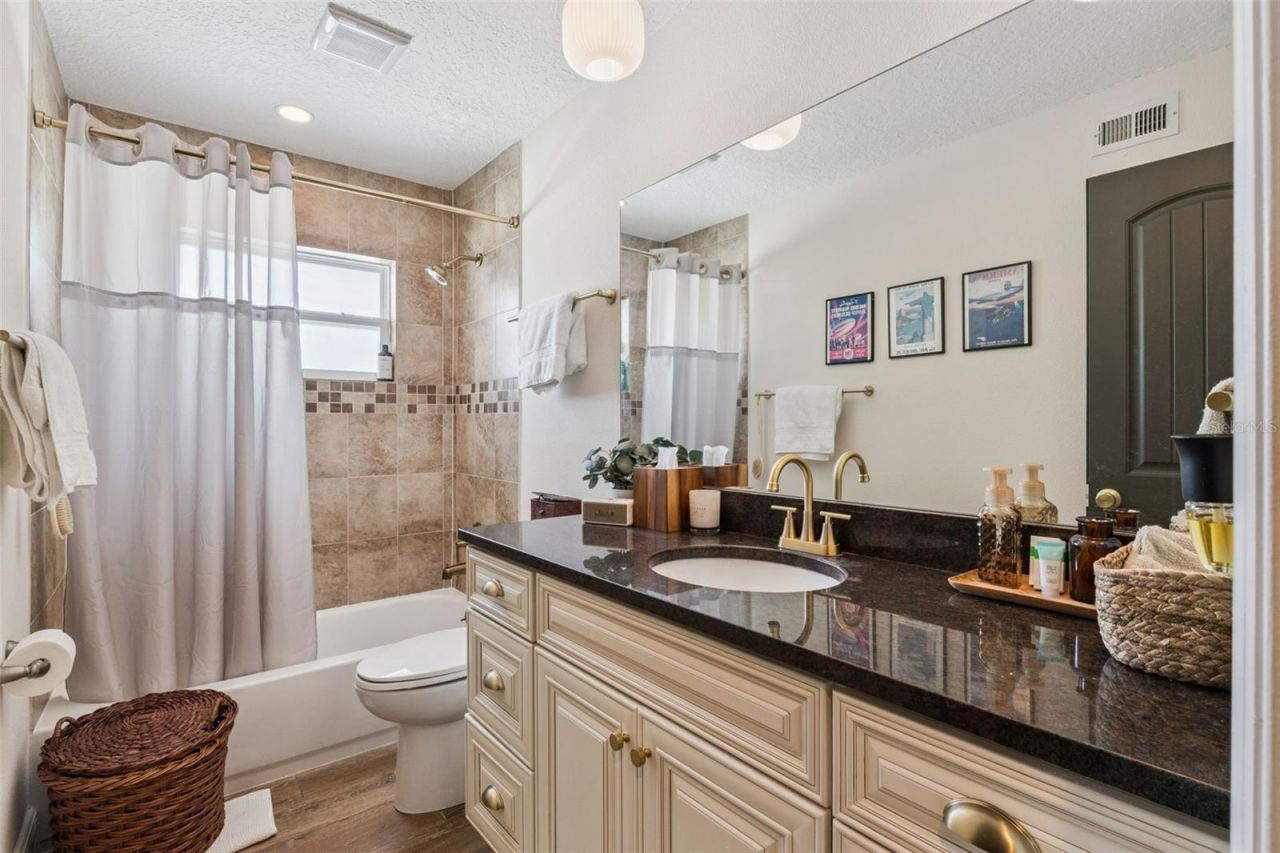 8156 Caraway Drive , Orlando, FL 32819 Photo