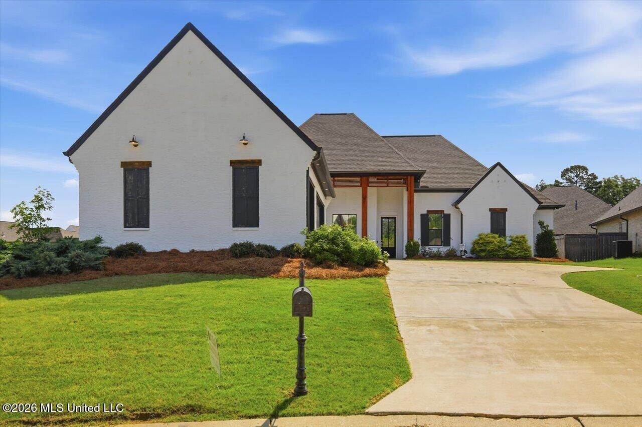 262 Reservoir Way, Brandon, MS 39047 Main Photo