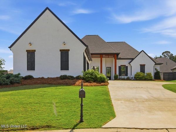 262 Reservoir Way, Brandon, MS 39047