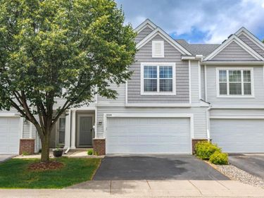 10664 Ironwood Court, Woodbury, MN 55129