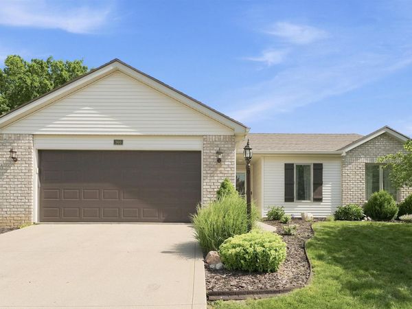 360 Hillside Avenue, Roanoke, IN 46783