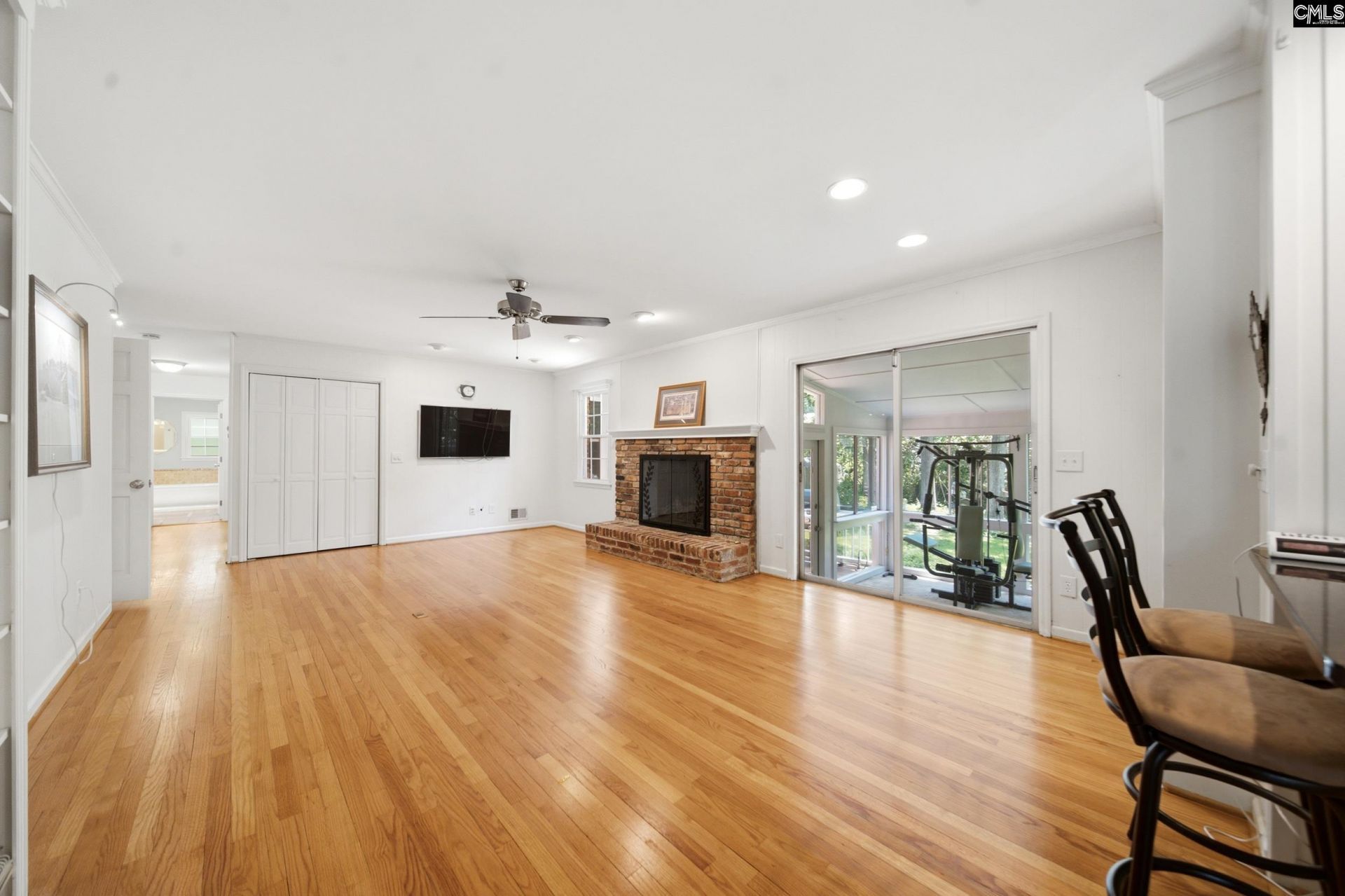 718 Trafalgar Dr.  Photo 10
