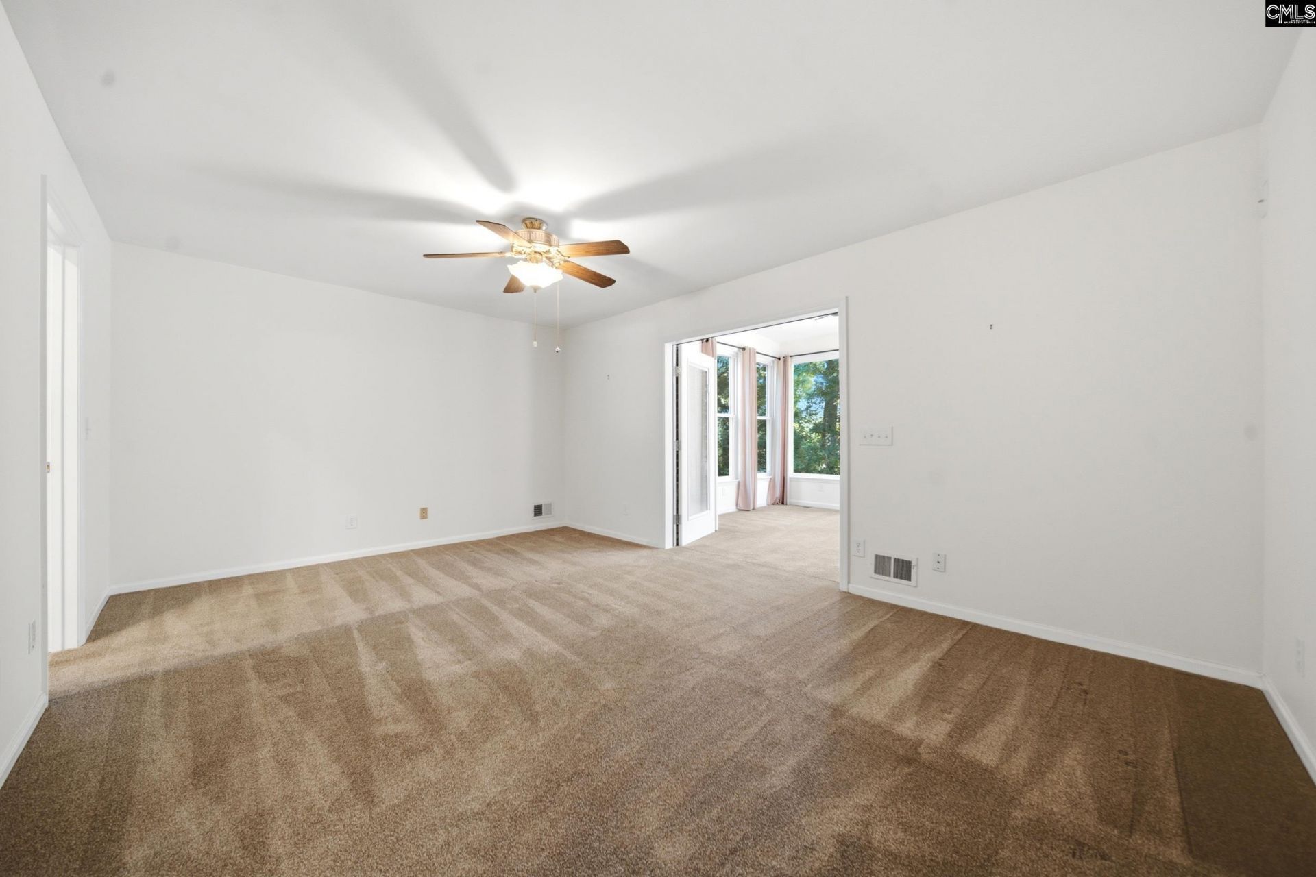 718 Trafalgar Dr.  Photo 13