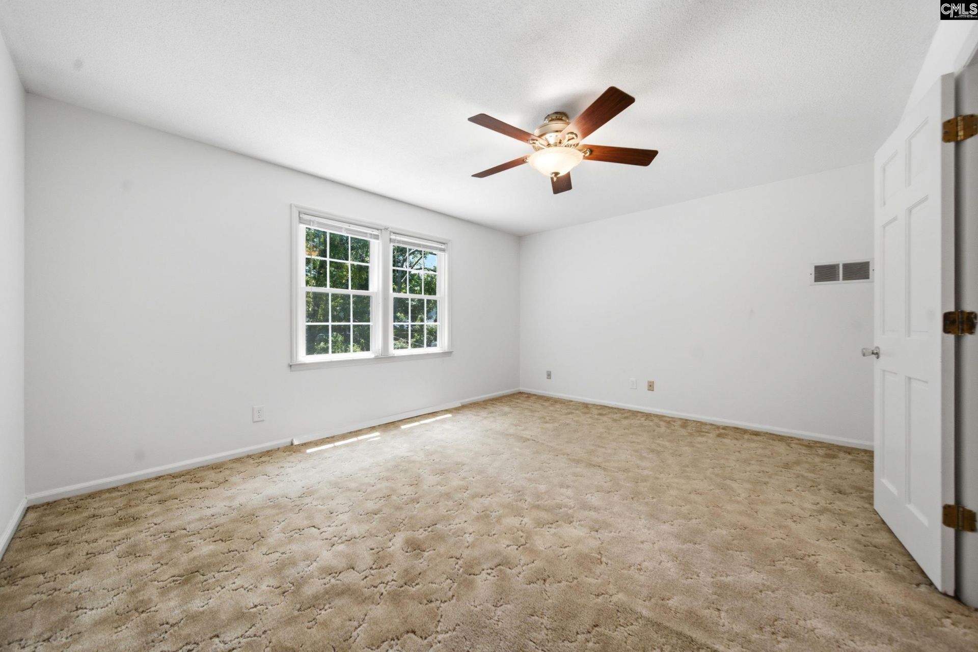 718 Trafalgar Dr.  Photo 24