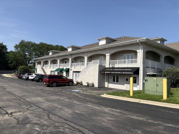 1001 E Chicago Avenue , Unit 111, Naperville, IL 60540