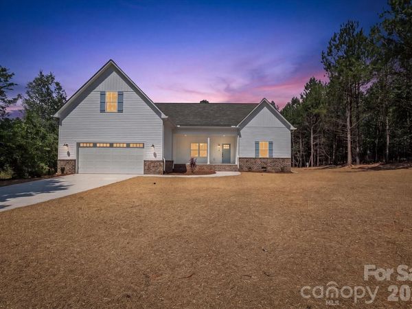 214 Lockhard Circle, Troutman, NC 28166
