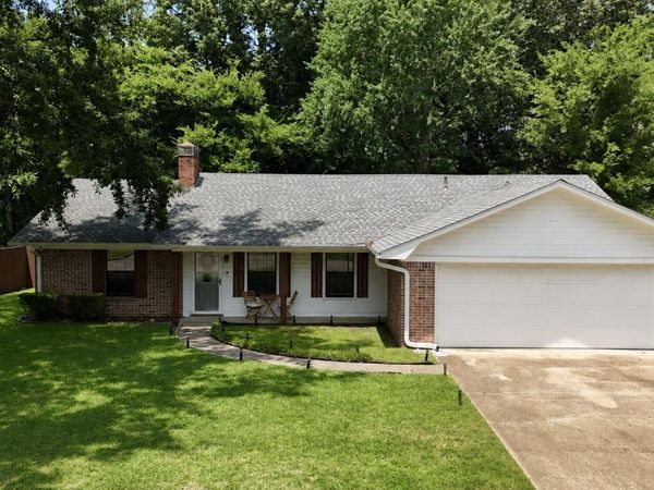 2106 Holly Hill Dr., Tupelo, MS 38801