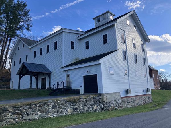 42 Potato Barn Lane, Unit 1, Walpole, NH 03608
