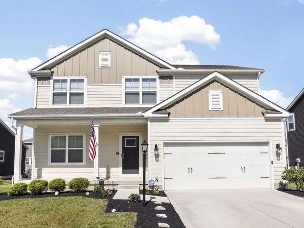 61 Scarlett Drive , Delaware, OH 43015
