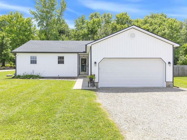 5259 1st Street NE, Thornville, OH 43076