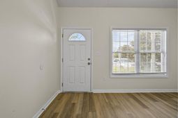 100 Spring Creek Dr. photo 4
