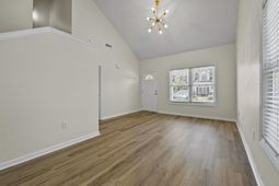 100 Spring Creek Dr. photo 4