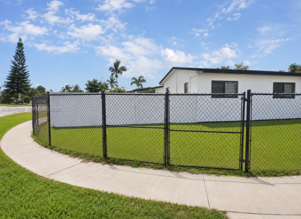 10955 SW 223rd St , Miami, FL 33170 Photo