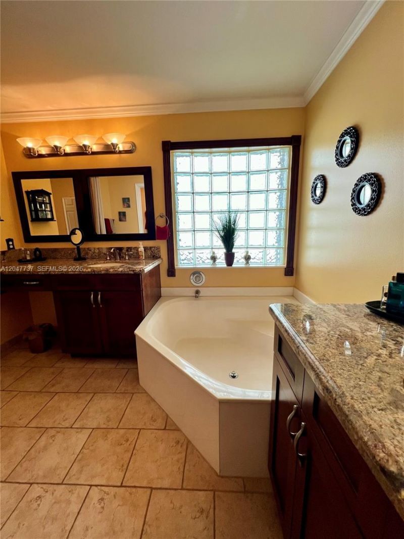 2754 SW 183rd Ave, Miramar, FL 33029 Photo