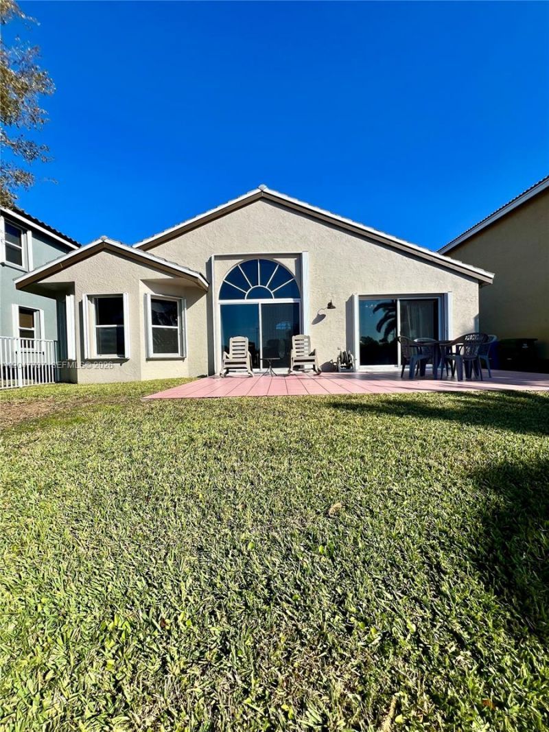 2754 SW 183rd Ave, Miramar, FL 33029 Photo