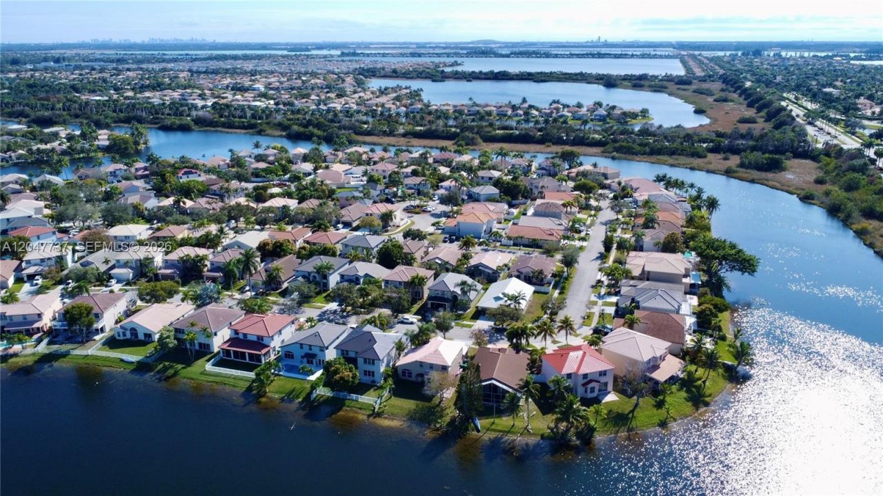 2754 SW 183rd Ave, Miramar, FL 33029 Photo