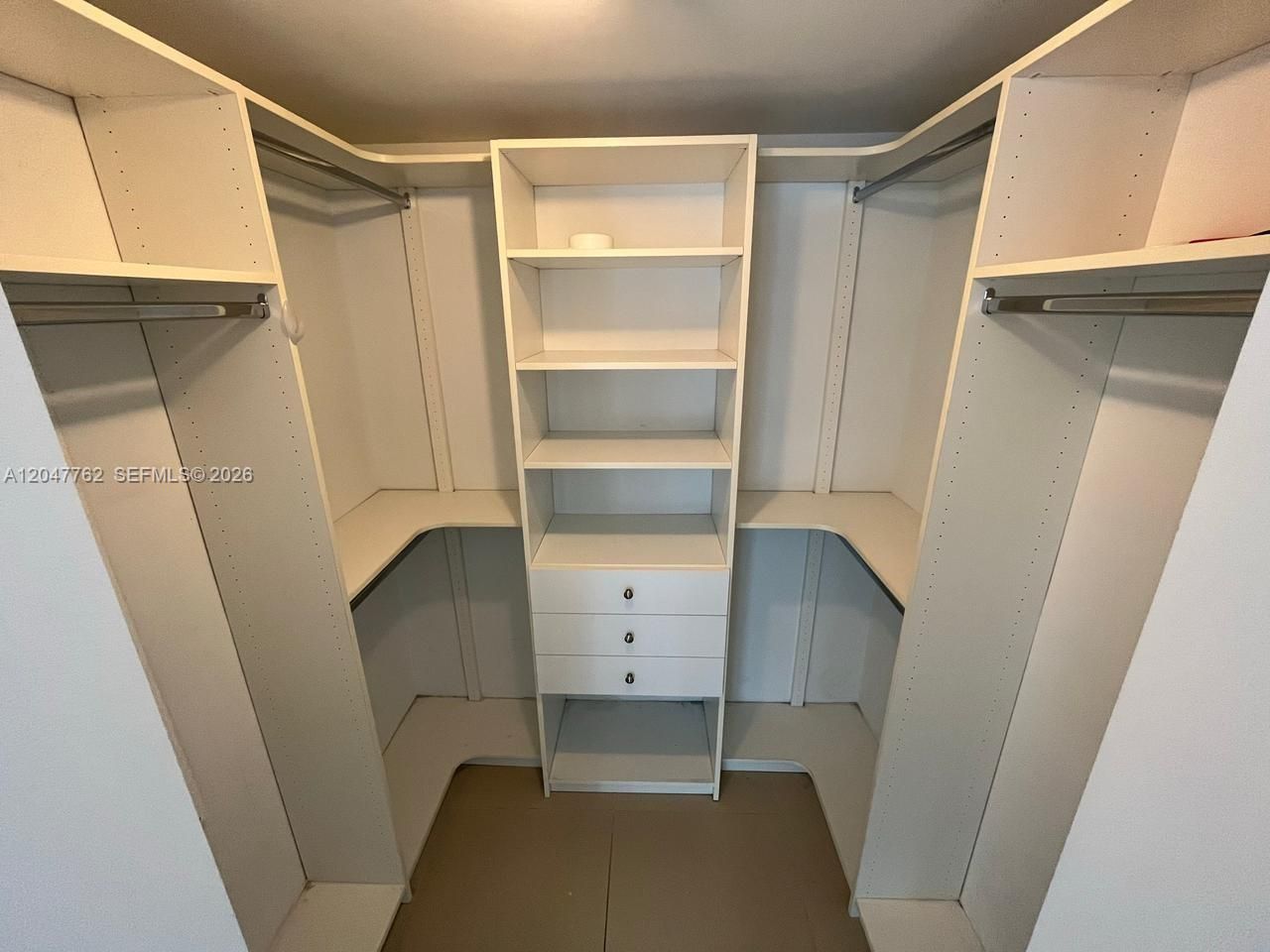 31 SE 6th St , Unit 1004, Miami, FL 33131 Photo