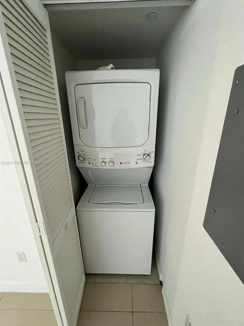 31 SE 6th St , Unit 1004, Miami, FL 33131 Photo