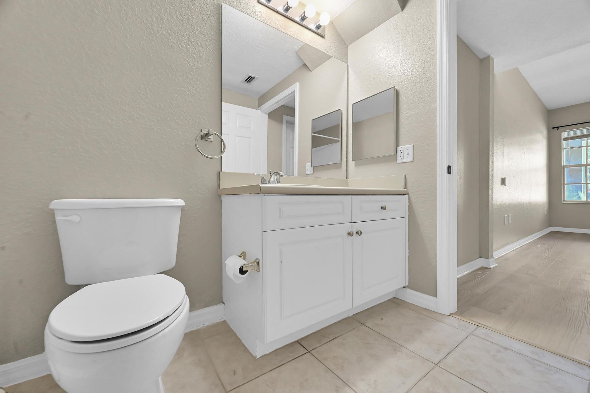 196 SE Kitching Circle, Stuart, FL 34994 Photo