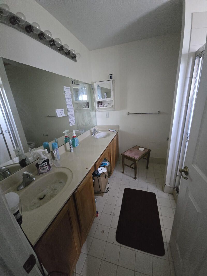 6511 Sandy Bank Terrace, Riviera Beach, FL 33407 Photo