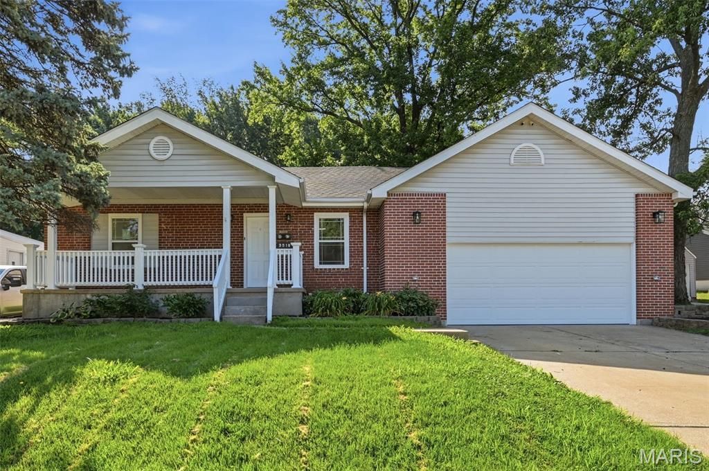 3518 San Jose Lane, Saint Ann, MO 63074 Main Photo